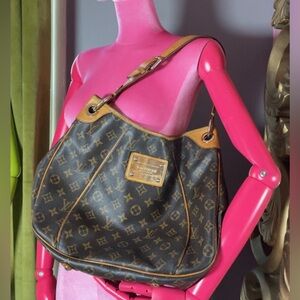 Louis Vuitton Tan and Brown Monogram Shoulder Bag